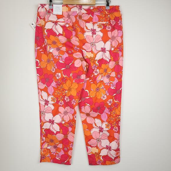 Talbots Perfect Crop Pants in Tossed Flower, Size 14, NWT - Picture 4 of 13